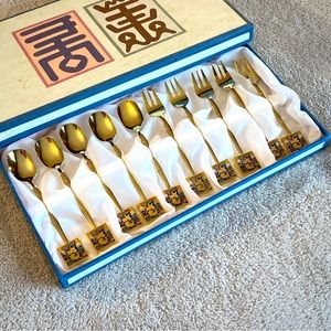 FONS, flatware, 5-spoons, 5-forks, gold plated flatware with enamel felines.